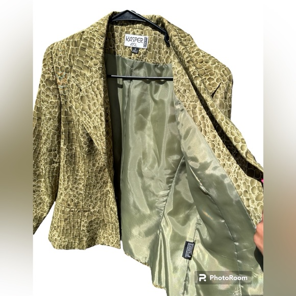 KASPER Women’s Two Piece Suit Jacket and Skirt Snake Skin Pattern Green Size 12 - Picture 3 of 15